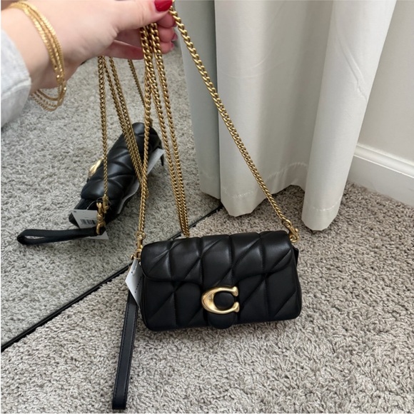 Final price NWT Coach Quilted Tabby Wristlet Crossbody Bag with Gold Chain - Picture 2 of 15